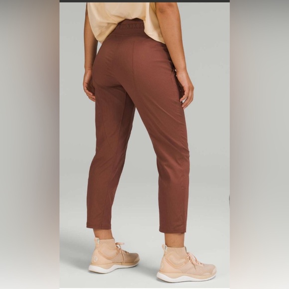 Lululemon Dance Studio Mid-Rise Crop 25" - Picture 2 of 5